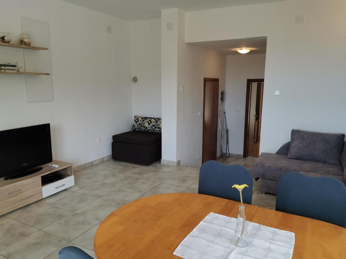 Apartments Golub Cesarica Dış mekan fotoğraf
